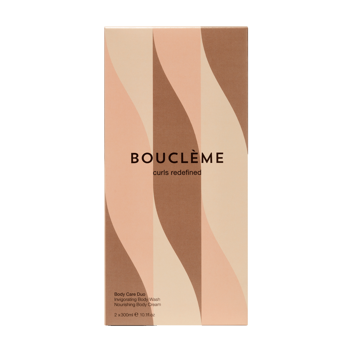 Unser neues Körperpflege-Duo verspricht all die wunderbaren natürlichen Inhaltsstoffe, die Sie von Bouclème so schätzen. Das belebende Body Wash kombiniert zartes Kokosnusswasser mit kraftvollen Antioxidantien, während die Nourishing Body Cream mit Sheabutter und Squalen angereichert ist, um vor Feuchtigkeitsverlust zu schützen