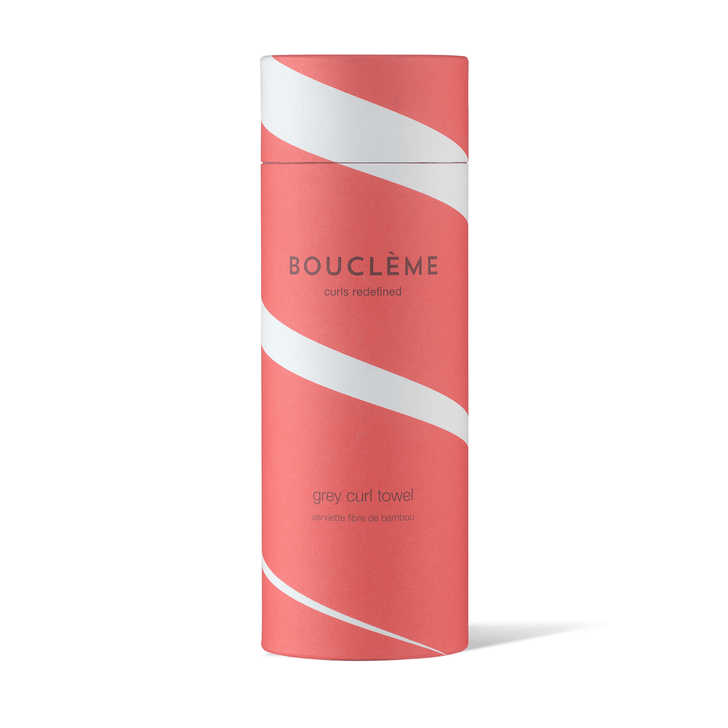 Unser superweiches Lockenhandtuch aus Bio-Baumwolle, Bambus und Elasthene fördert die Lockenbildung.