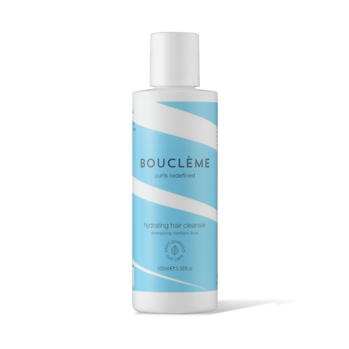 Schaumarmes, lockendefinierendes, sulfatfreies Shampoo, ideal für feines, gewelltes Haar und fettige Kopfhaut.