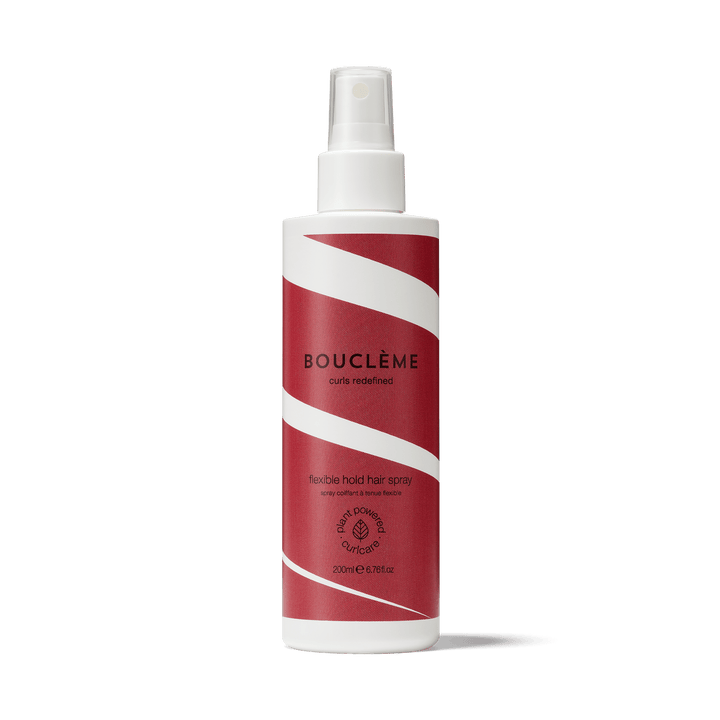 Unser NEUES flexibles Haarspray für schwungvolle Locken und definierten Halt. Bewahren Sie Ihren Stil mit diesem Finish-Spray mit mittlerem bis starkem Halt. Es enthält Aloe Vera und pflanzliche Proteine und macht das Haar geschmeidig und stark. Ein unverzichtbares Stylingprodukt ohne Aerosol und Alkohol.